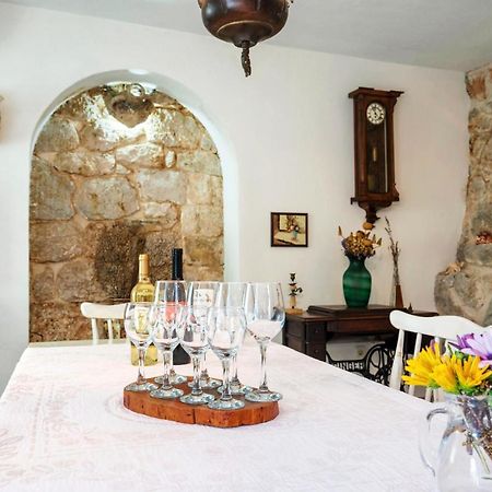 Holiday Home Alegra พอดโกรา ภายนอก รูปภาพ