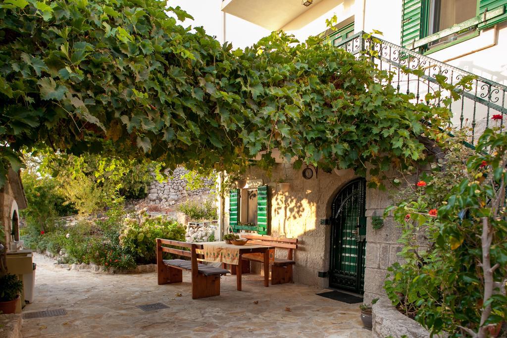 Holiday Home Alegra พอดโกรา ภายนอก รูปภาพ